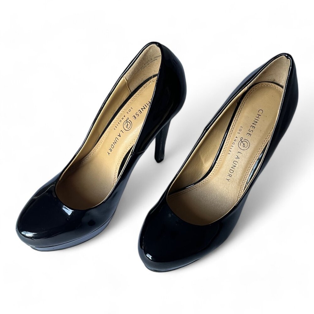 Chinese Laundry black patent pumps